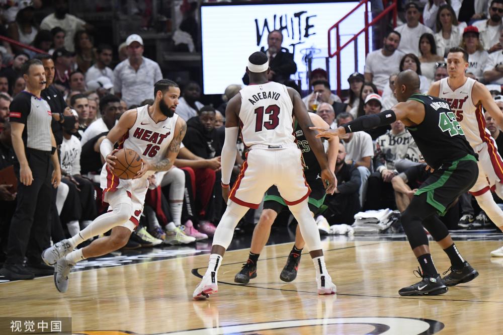 费尔南德斯 费尔南德斯