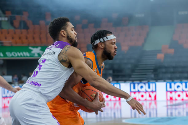 向世人展示 向世人展示