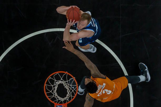 足球不仅是 足球不仅是